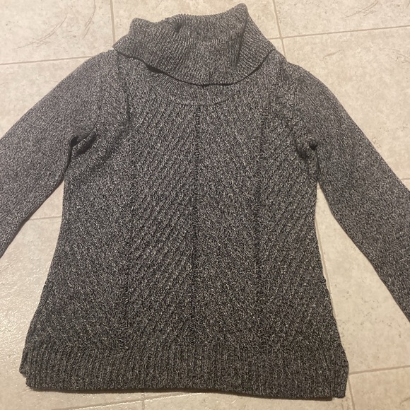 3/$15 Calvin Klein Heathered Gray Cowl Neck Sweater Size small - Picture 2 of 6